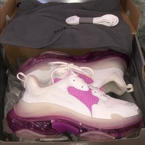 💟l PINK AND WHITE BALENCIAGA TRIPLE S (LOW PRICE)